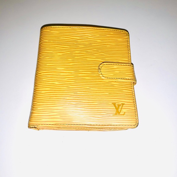 Louis Vuitton Accessories - Louis Vuitton Epi Wallet